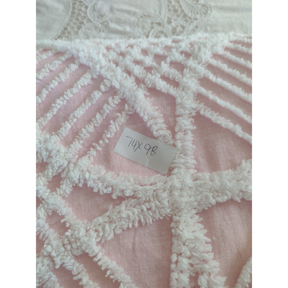 Vtg Chenille Bedspread Baby Pink White Wedding Ring Fringe MCM 50s 60s 74x98 - Picture 11 of 11